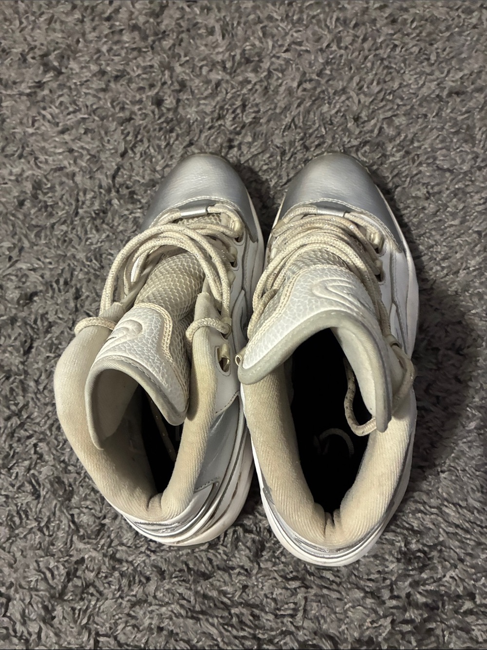 White Reebok question - Picture 6 of 8